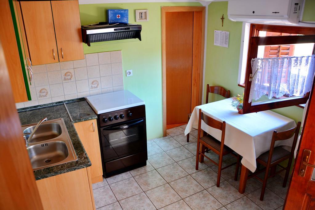 Apartments Joza Vir Εξωτερικό φωτογραφία