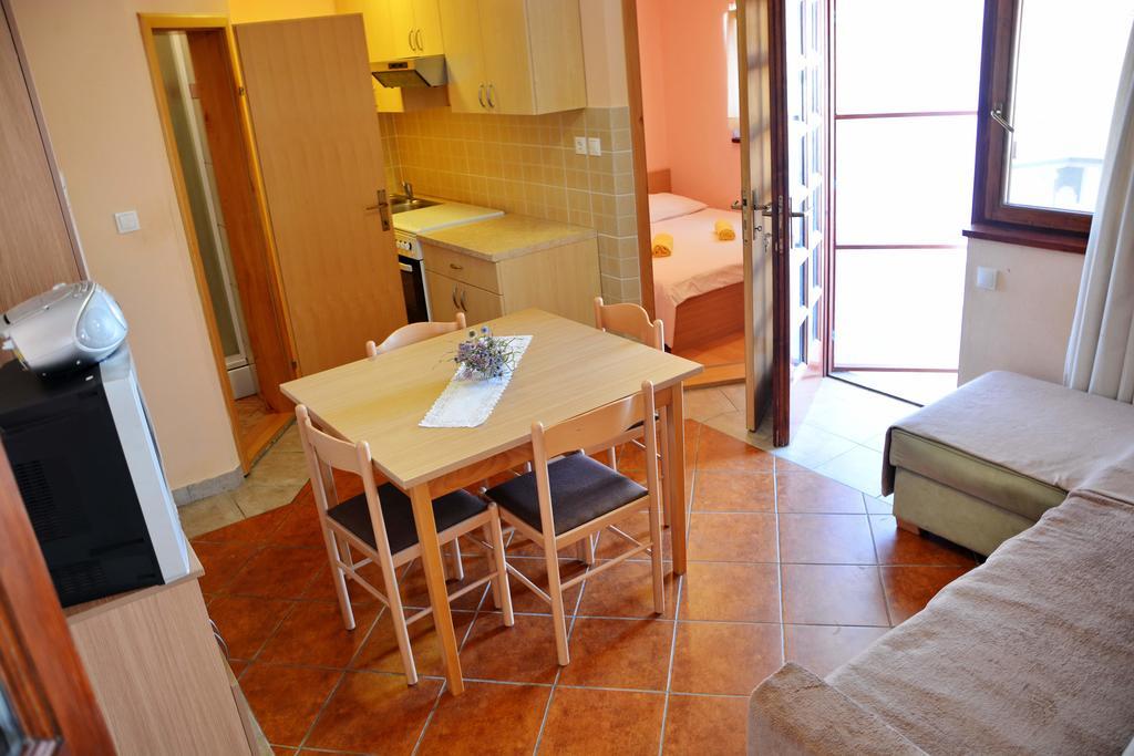 Apartments Joza Vir Εξωτερικό φωτογραφία