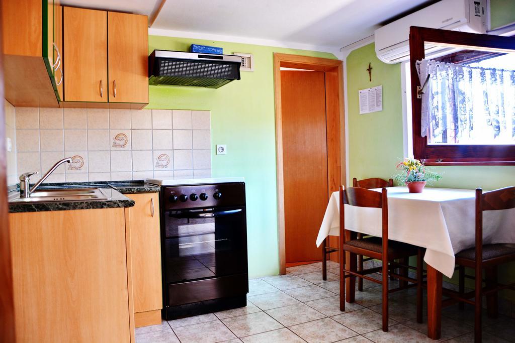 Apartments Joza Vir Εξωτερικό φωτογραφία