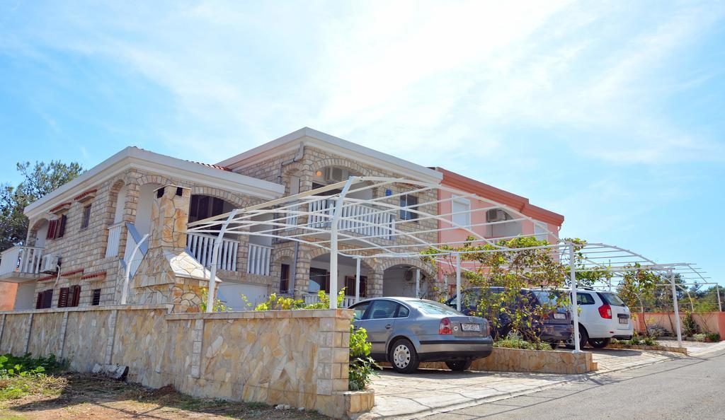 Apartments Joza Vir Εξωτερικό φωτογραφία
